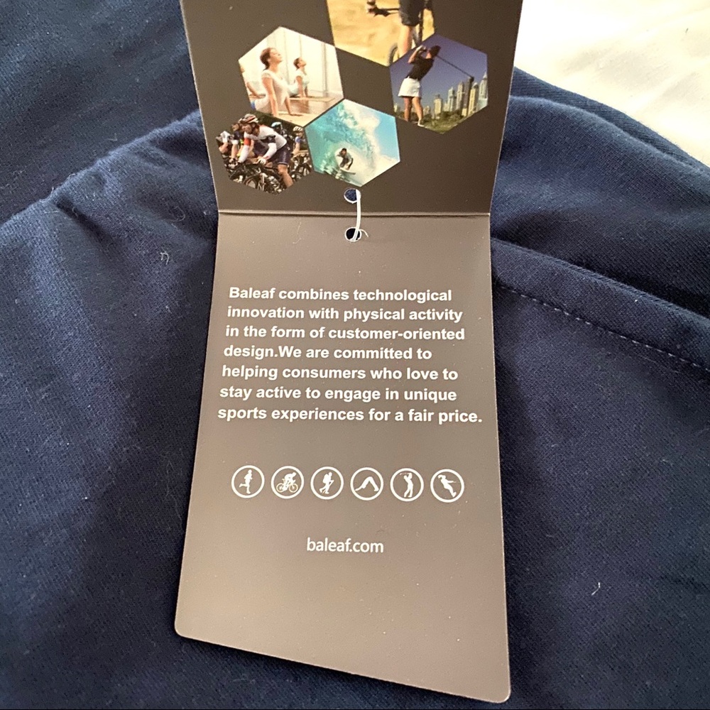 SOLD! 💚Baleaf Navy Capri Pants - Picture 7 of 11